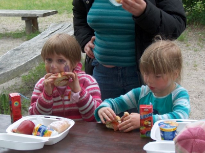 Dzien Matki i Dzien Dziecka z Radosnymi Maluchami w Choszczowce